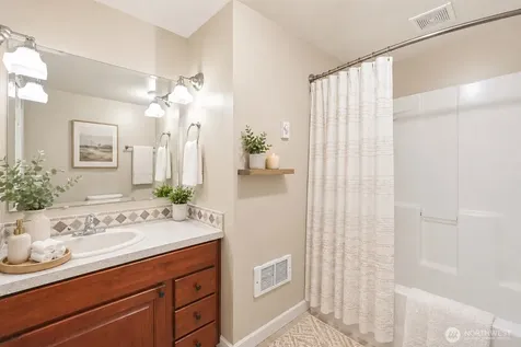 838 Gladstone Drive Camano Island WA 98282