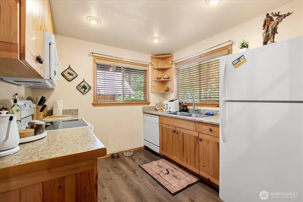 321 Paradise Drive Ashford WA 98304