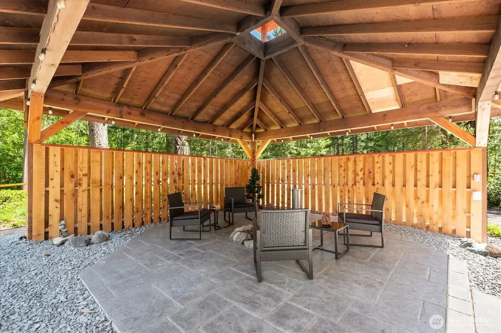 321 Paradise Drive Ashford WA 98304