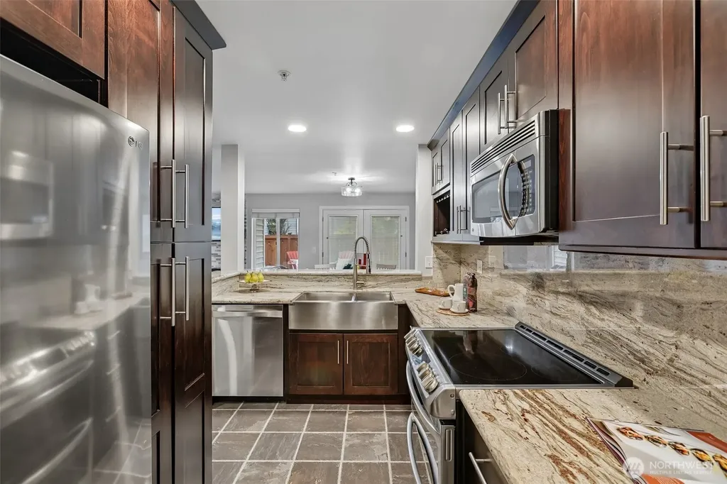6929 NE 170th Street Kenmore WA 98028