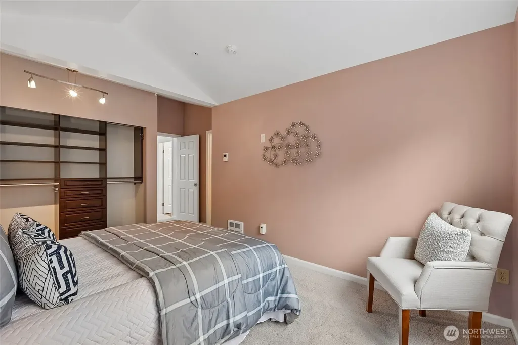 6929 NE 170th Street Kenmore WA 98028