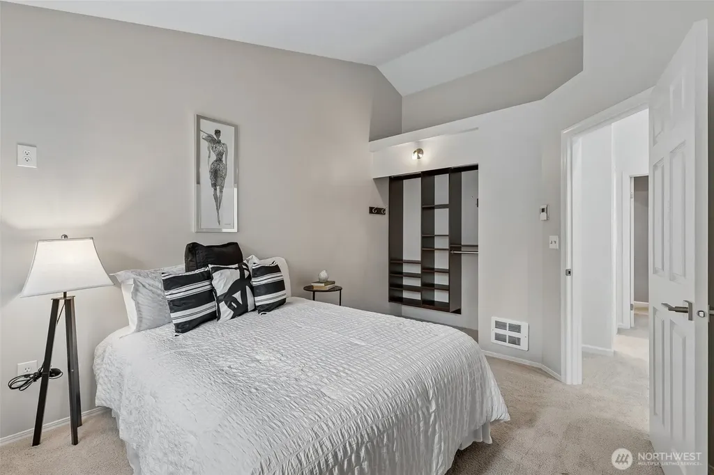 6929 NE 170th Street Kenmore WA 98028