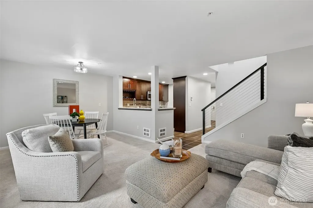 6929 NE 170th Street Kenmore WA 98028