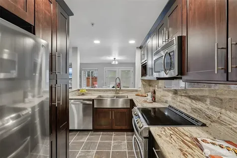 6929 NE 170th Street Kenmore WA 98028