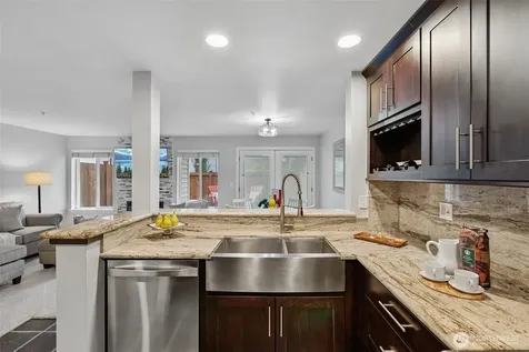 6929 NE 170th Street Kenmore WA 98028