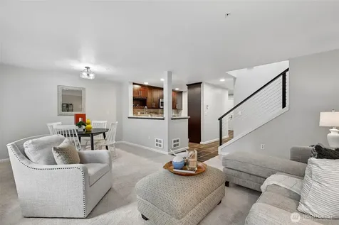 6929 NE 170th Street Kenmore WA 98028