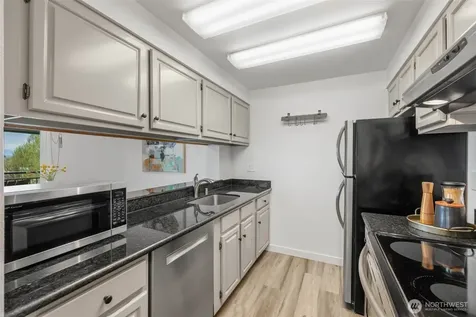 2419 E Madison Street Seattle WA 98112