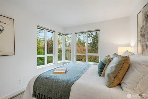2419 E Madison Street Seattle WA 98112