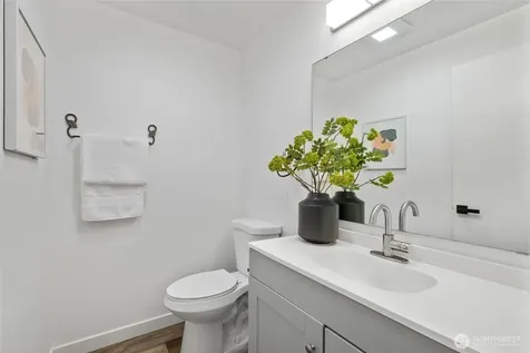 2419 E Madison Street Seattle WA 98112