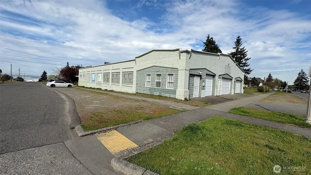 501 E 34th Street Tacoma WA 98404