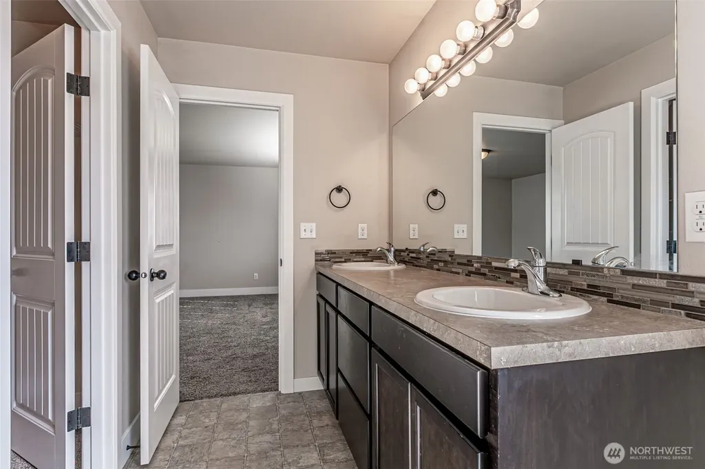 952 Burton Ray Street NE Olympia WA 98516