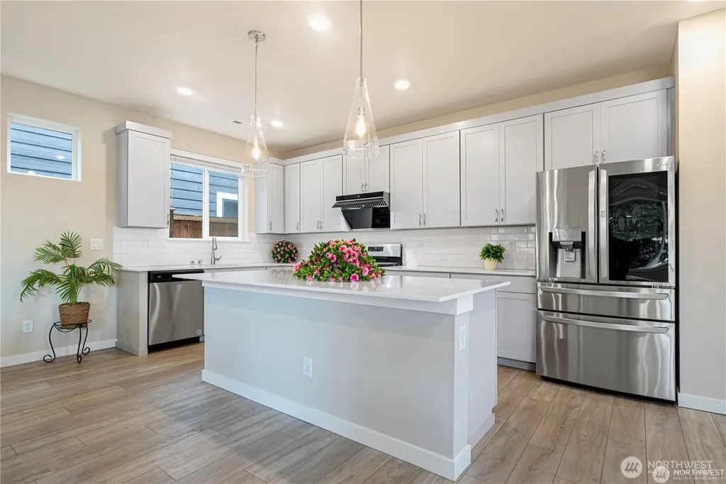 23827 SE 115th Place SE Kent WA 98031