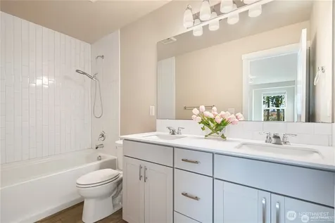 23827 SE 115th Place SE Kent WA 98031