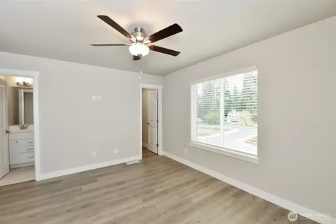 8779 151st Court E Puyallup WA 98375