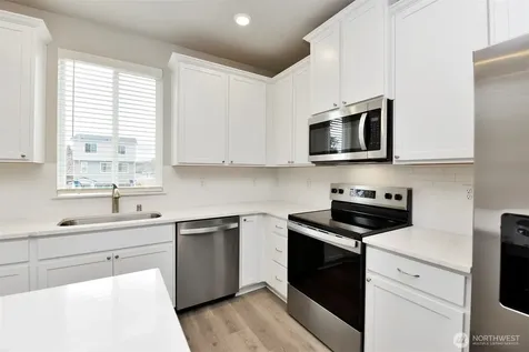 8779 151st Court E Puyallup WA 98375