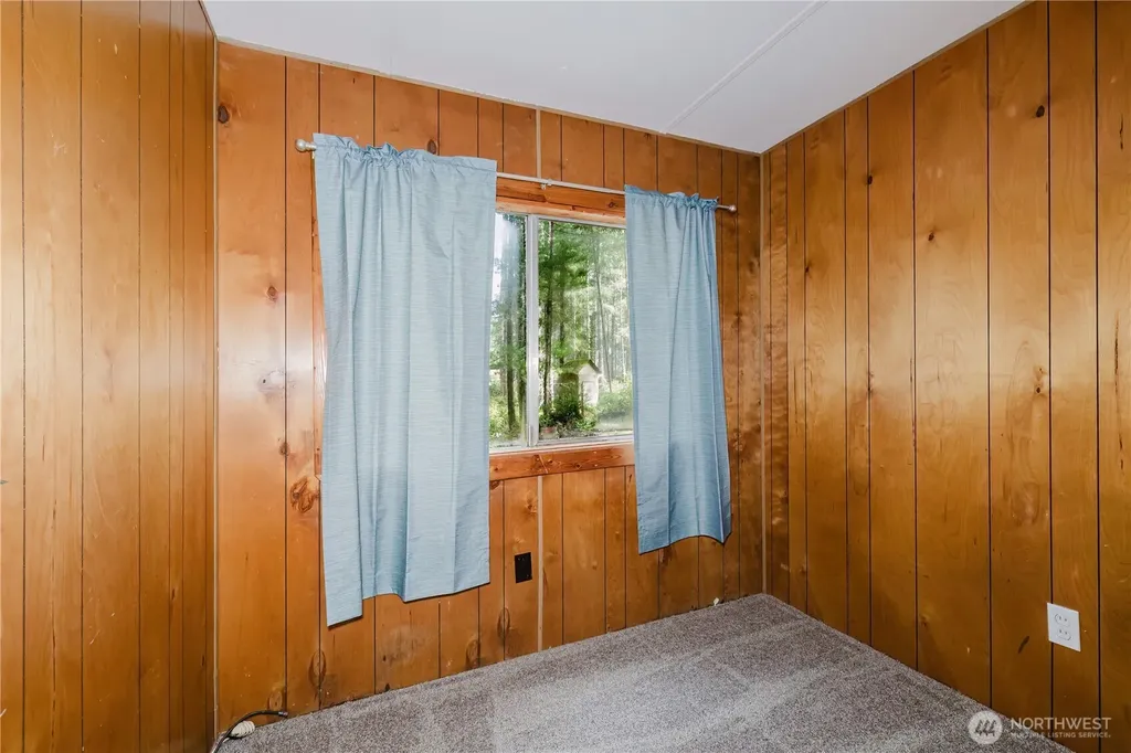 20 NE Lake Place Tahuya WA 98588