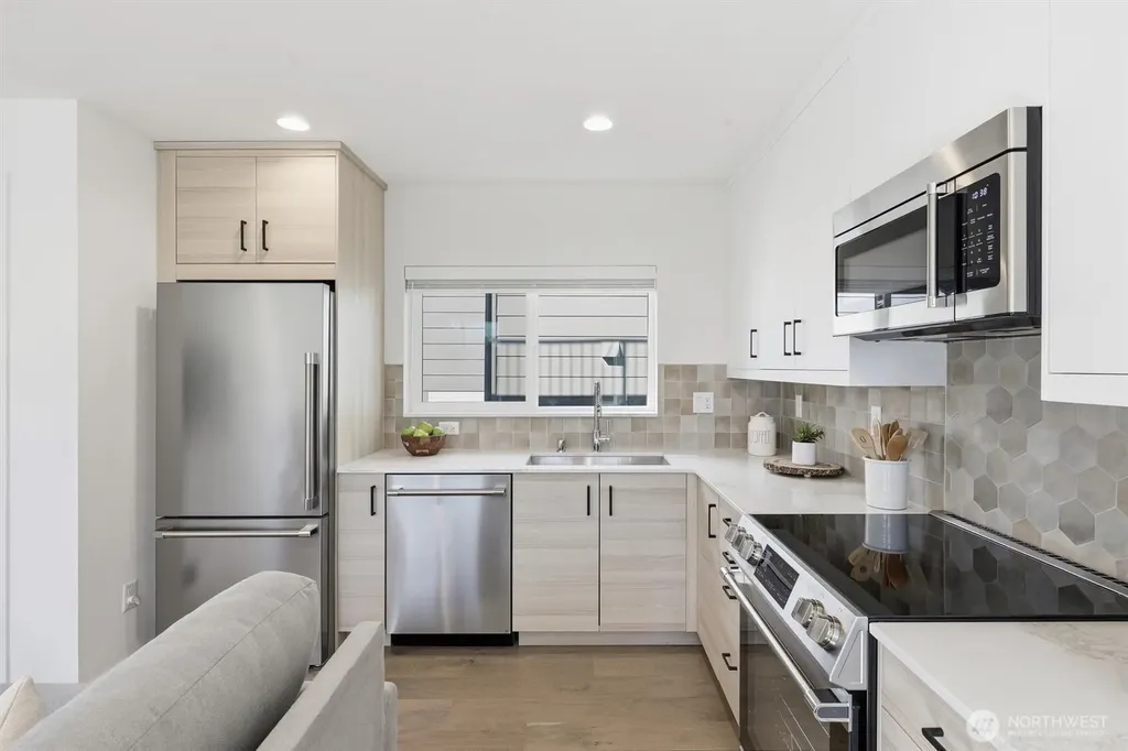 8332 26th Avenue NW Seattle WA 98117