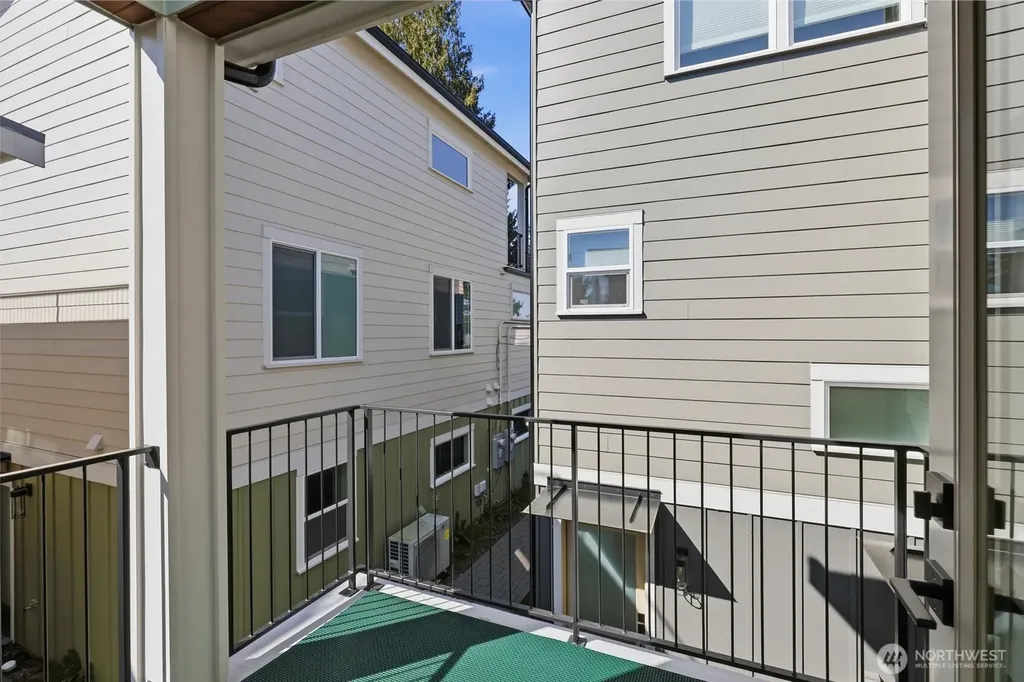 8332 26th Avenue NW Seattle WA 98117