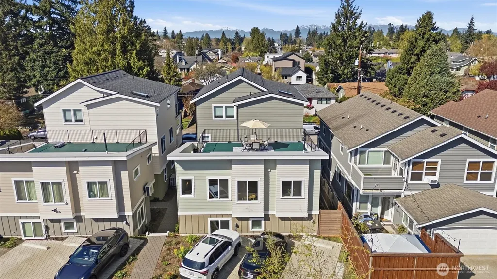 8332 26th Avenue NW Seattle WA 98117
