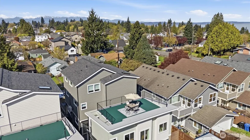 8332 26th Avenue NW Seattle WA 98117