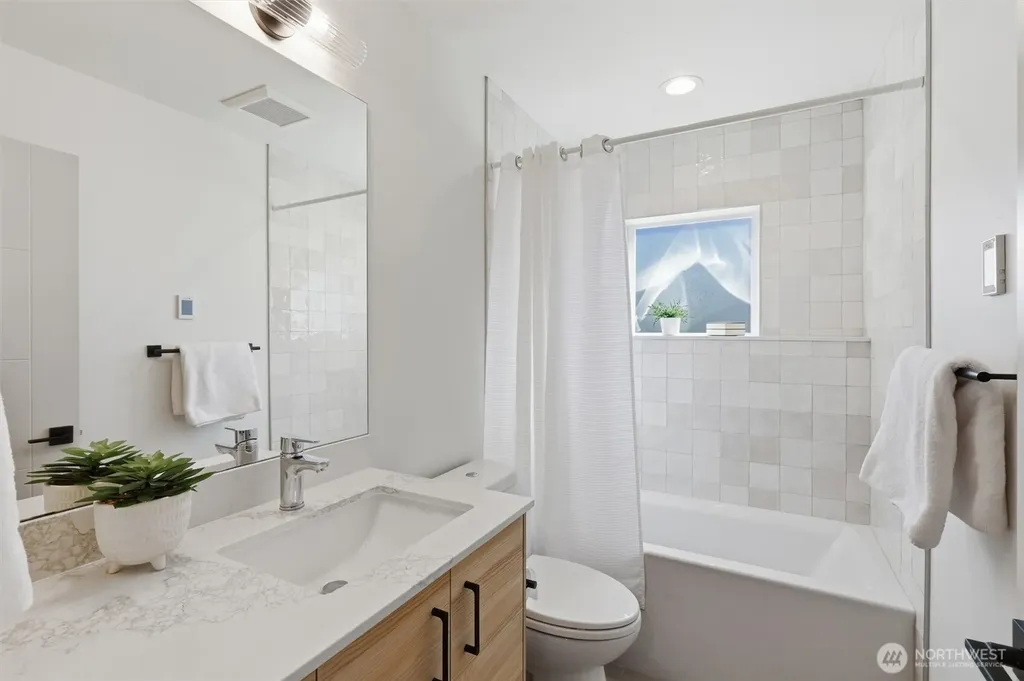 8332 26th Avenue NW Seattle WA 98117