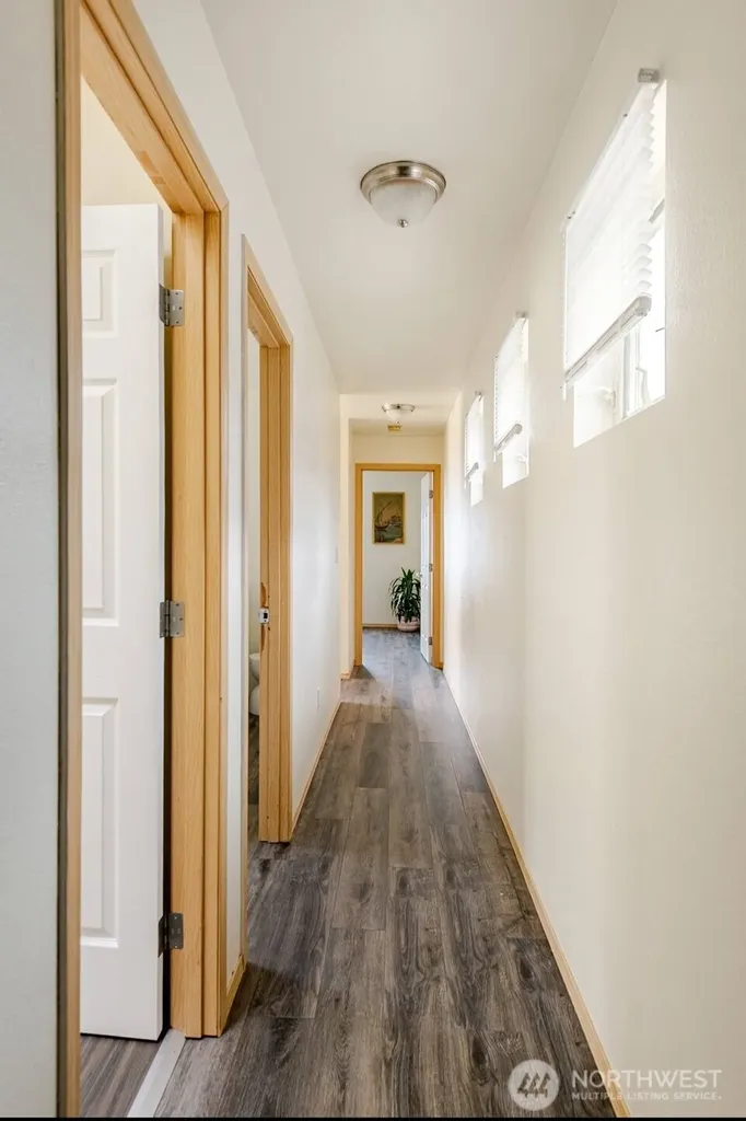 10047 17th Avenue SW Seattle WA 98146