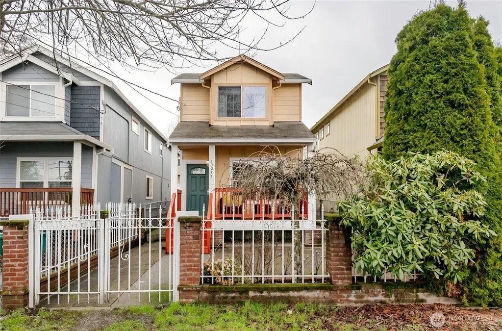 10047 17th Avenue SW Seattle WA 98146