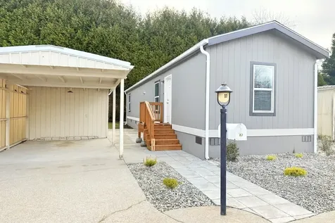 2322 Tacoma Road E Puyallup WA 98371