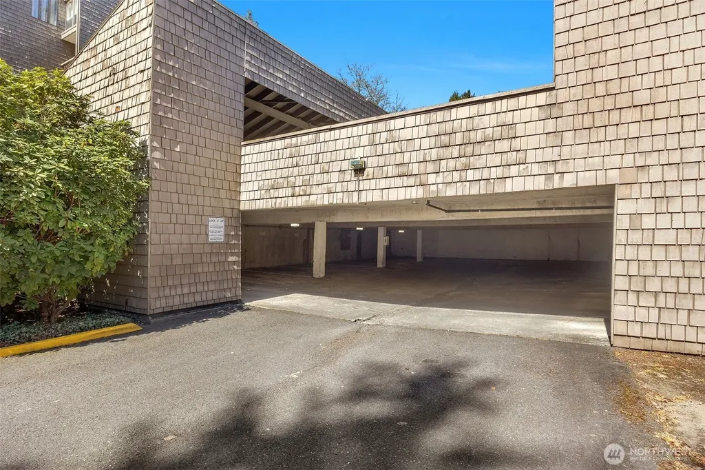 13680 NE 69th Street Redmond WA 98052