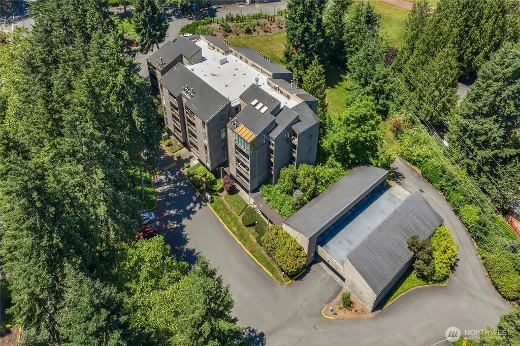 13680 NE 69th Street Redmond WA 98052