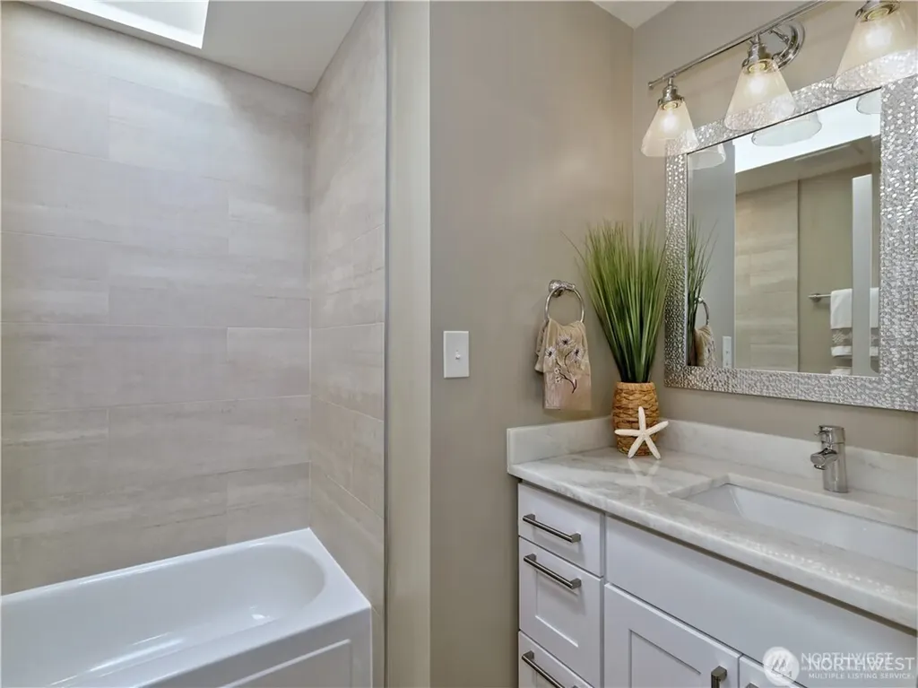 6750 28th Avenue S Seattle WA 98108