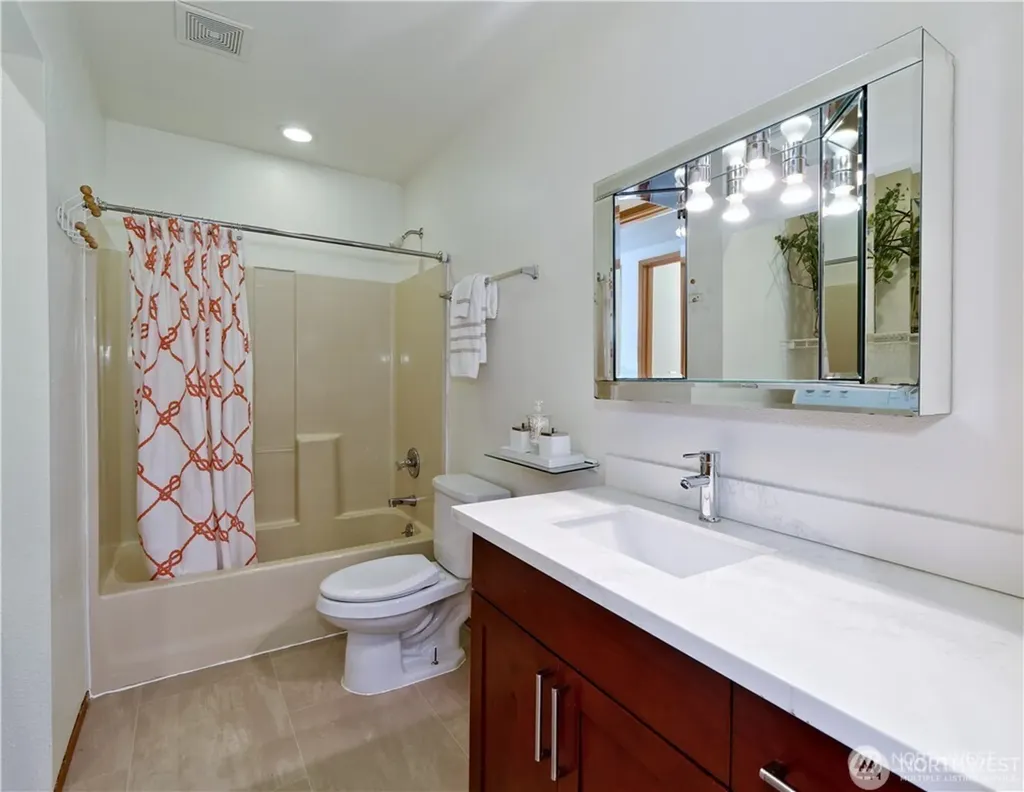 6750 28th Avenue S Seattle WA 98108