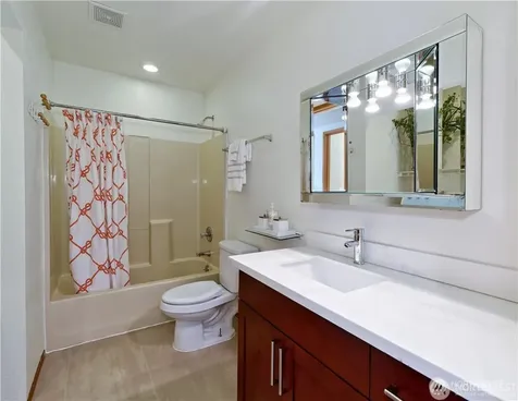 6750 28th Avenue S Seattle WA 98108