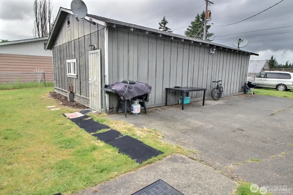 774 132nd Street S Tacoma WA 98444