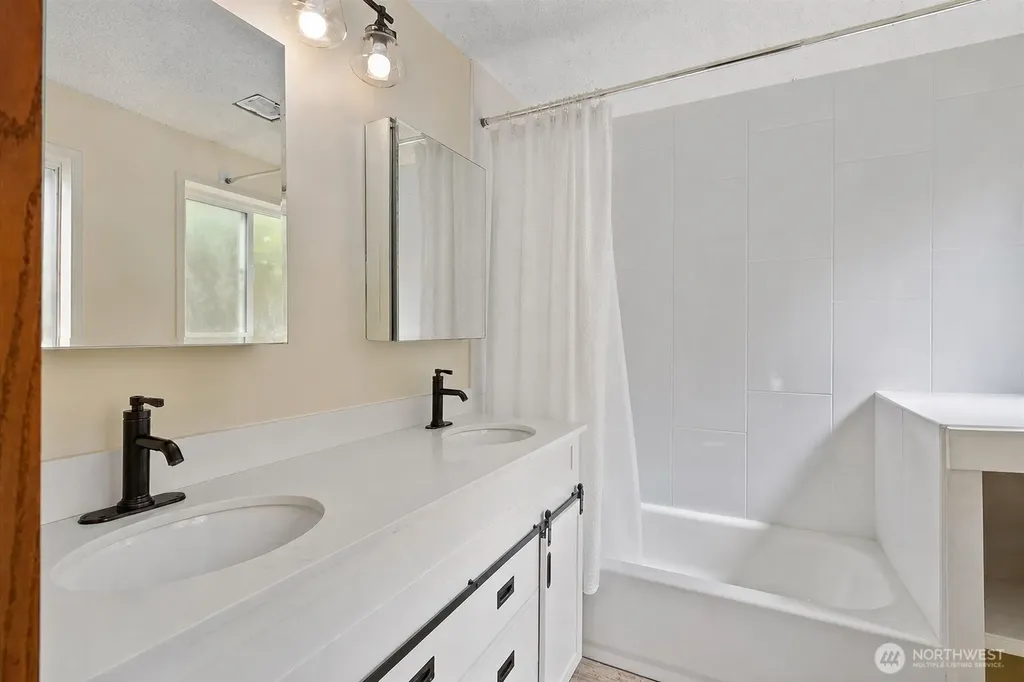 30841 52nd Avenue S Auburn WA 98001