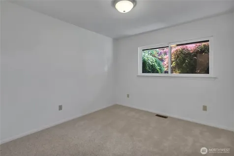21306 109th Avenue SE Kent WA 98031