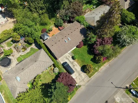 21306 109th Avenue SE Kent WA 98031
