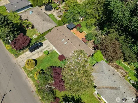 21306 109th Avenue SE Kent WA 98031