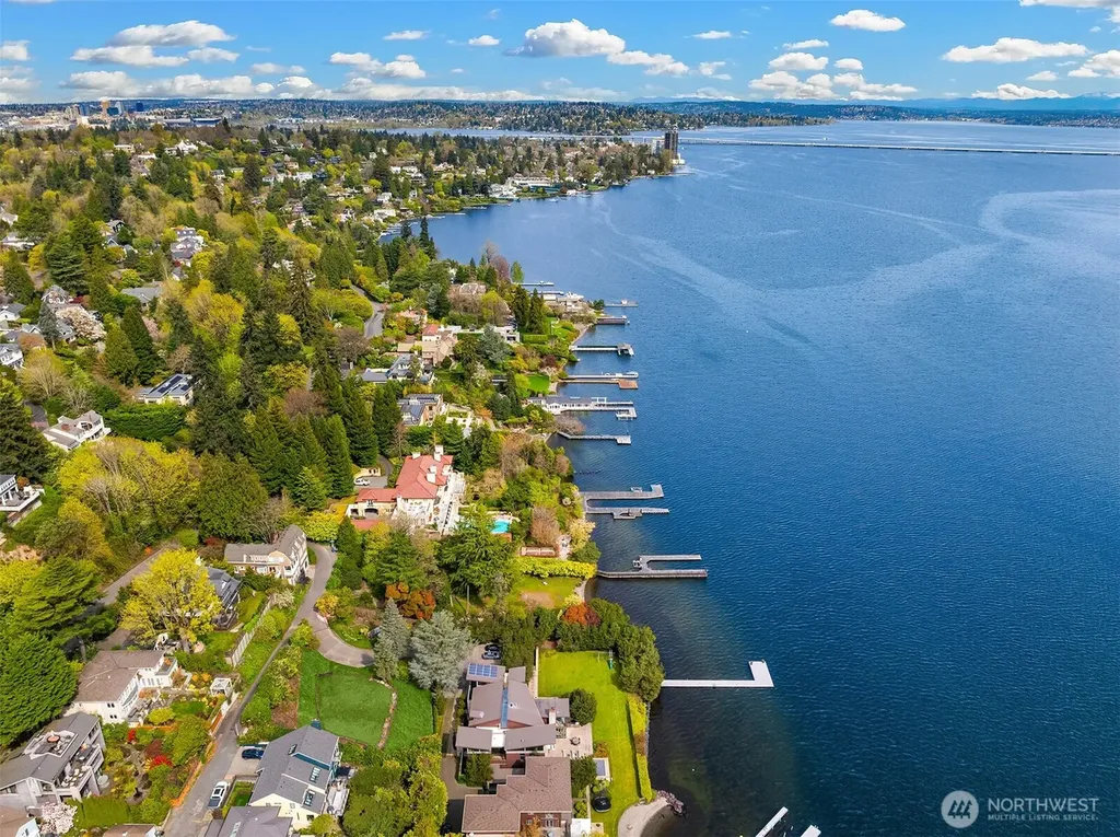 Seattle WA 98122