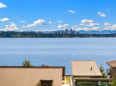 Seattle WA 98122