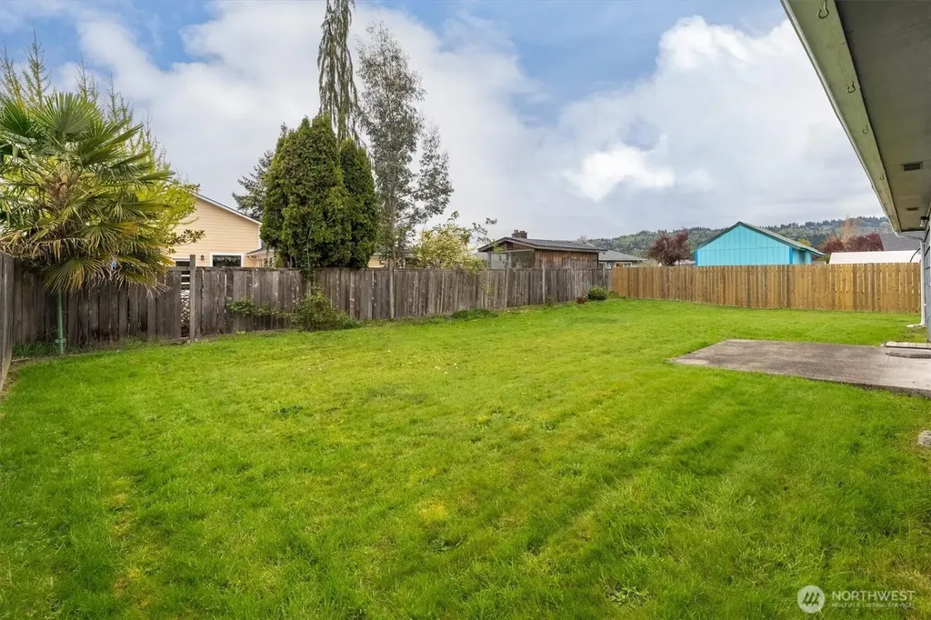 2241 Rose Place Longview WA 98632