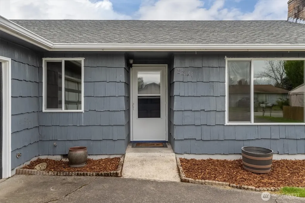 2241 Rose Place Longview WA 98632