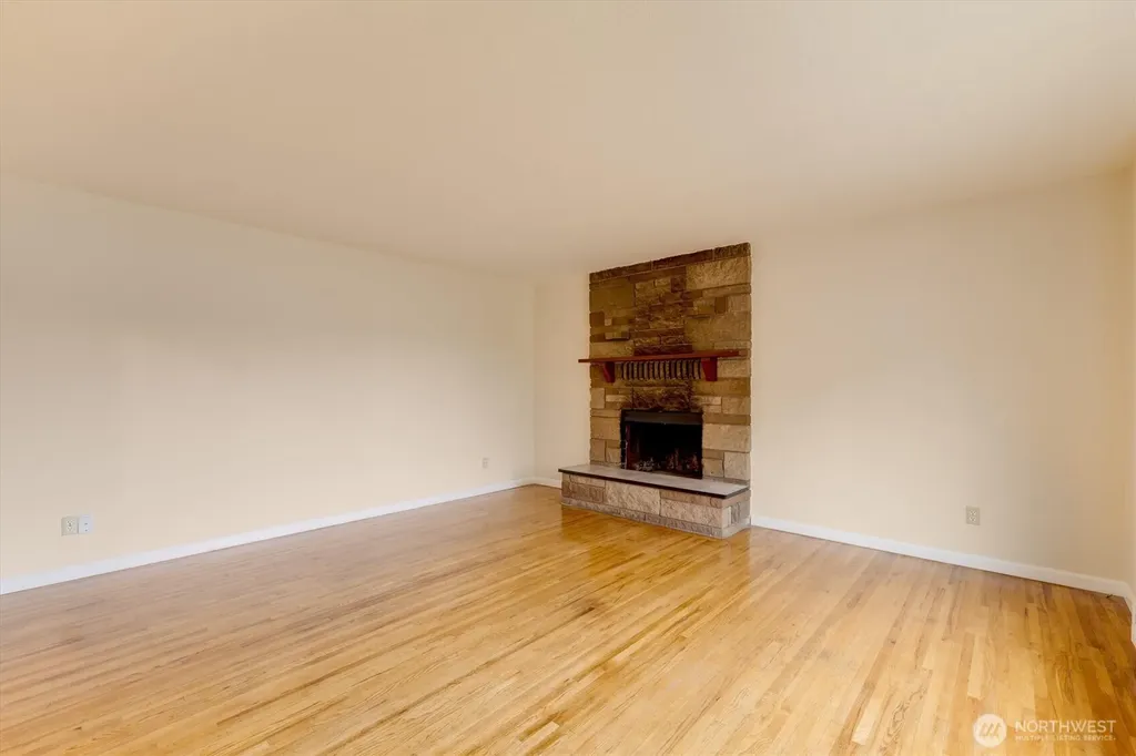 2241 Rose Place Longview WA 98632