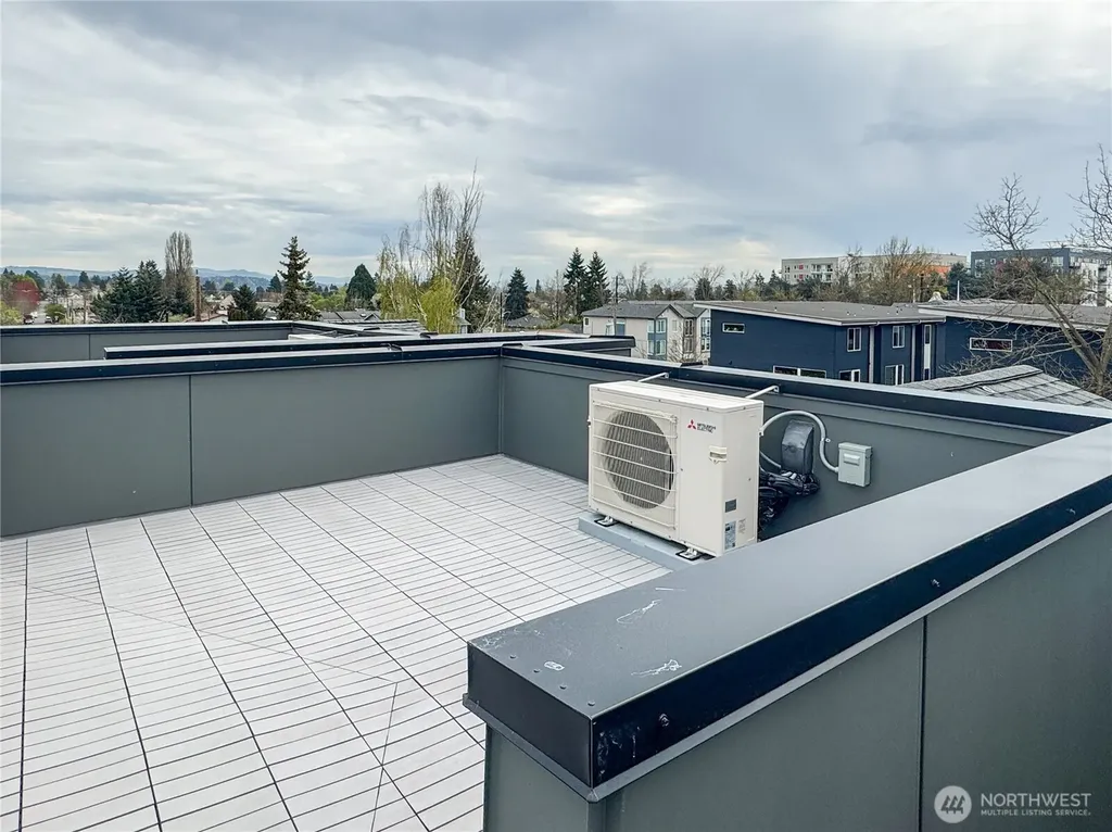 6949 42nd Avenue S Seattle WA 98118