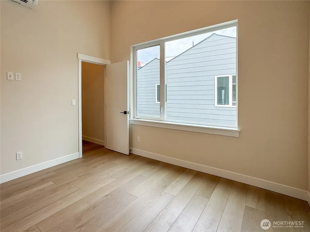 6949 42nd Avenue S Seattle WA 98118