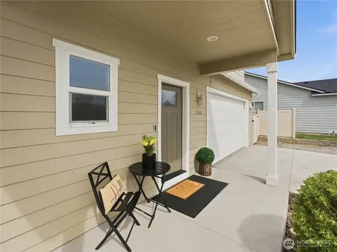 2263 Melody Lane East Wenatchee WA 98802