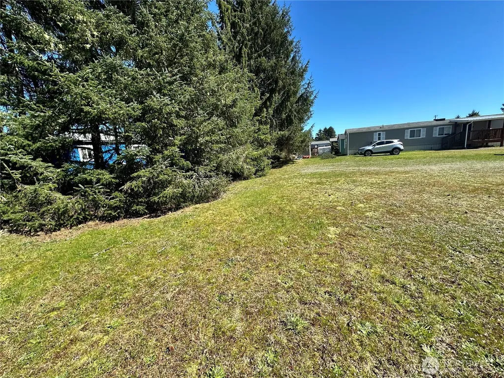 732 Edgewood Avenue NE Ocean Shores WA 98569