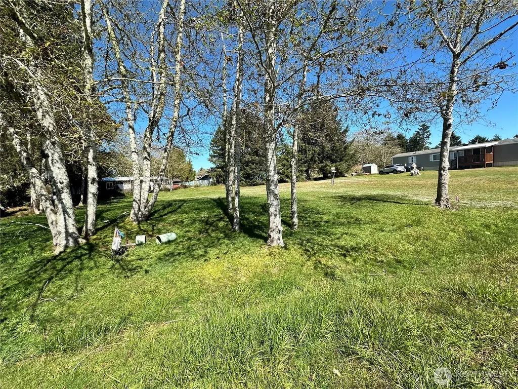 732 Edgewood Avenue NE Ocean Shores WA 98569