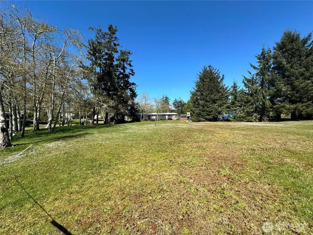 732 Edgewood Avenue NE Ocean Shores WA 98569