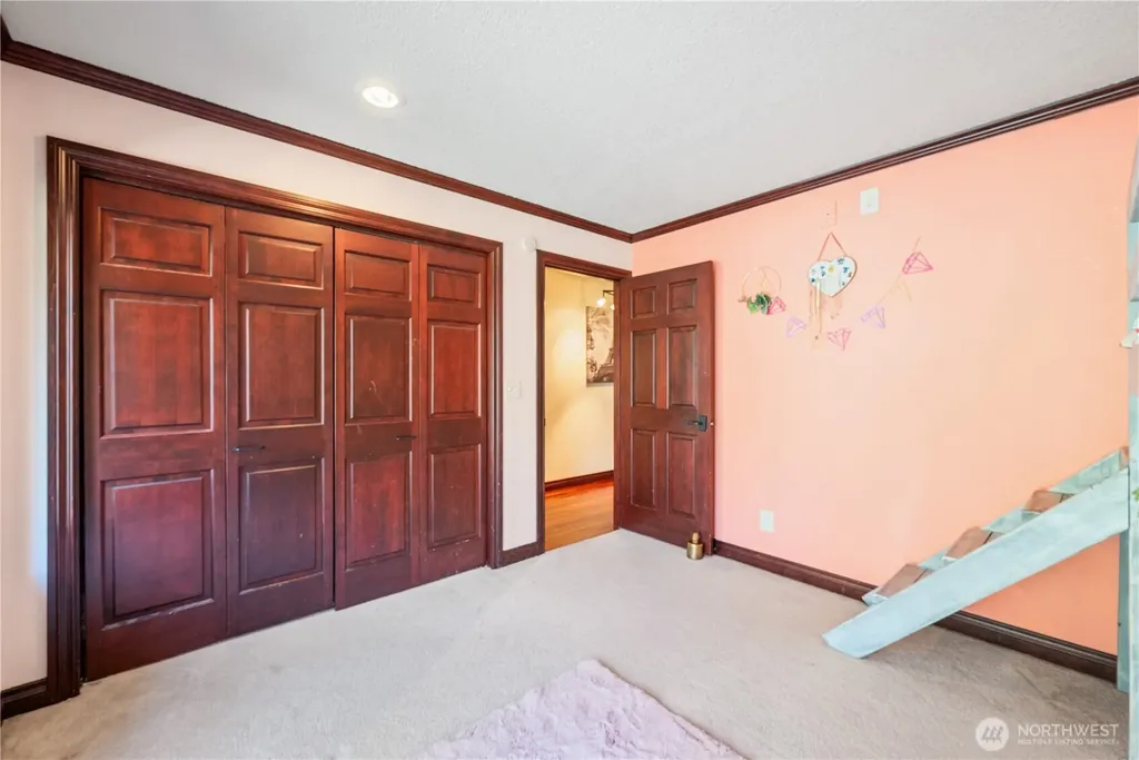 13 Judith Place Longview WA 98632